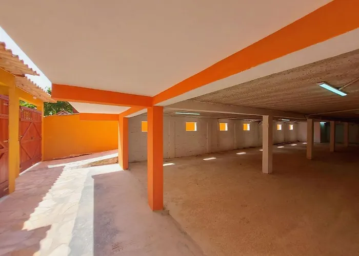 Mamanguá - Flat com Piscina, 50mts da praia, cozinha gourmet, churrasqueira privativa, ar con, WiFi, netflix, garagem Paraty