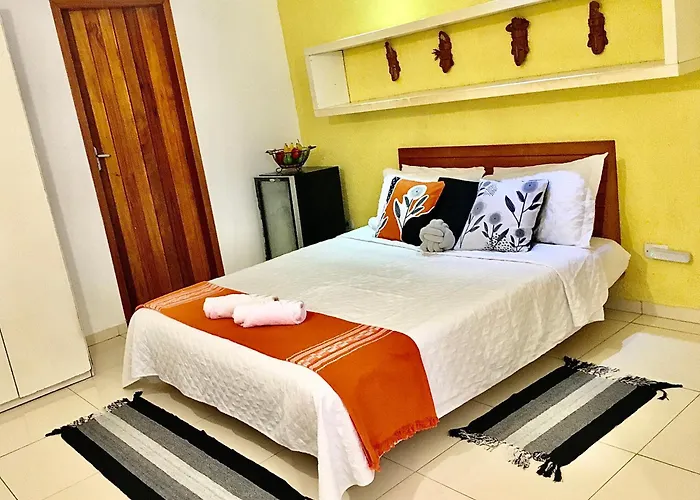 Pousadas em ParatyCantinho da Bruxa